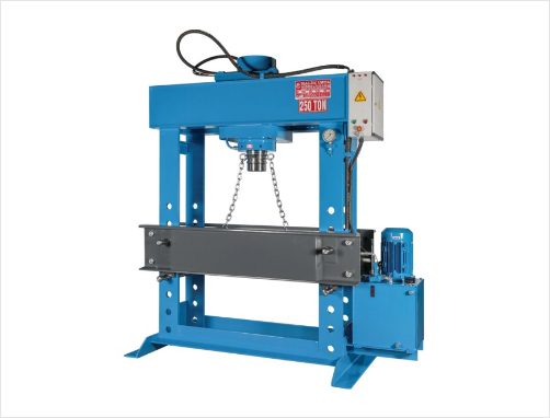 Hydraulic Press - 250 Tonnes: 01